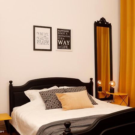 Bohemian Central Concept Studio บูคาเรสต์ ภายนอก รูปภาพ